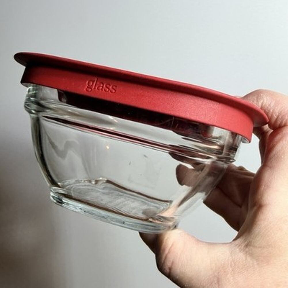 Red Rubbermaid Glass 1 Cup Container Easy Find Lid 7N68 236ml USA